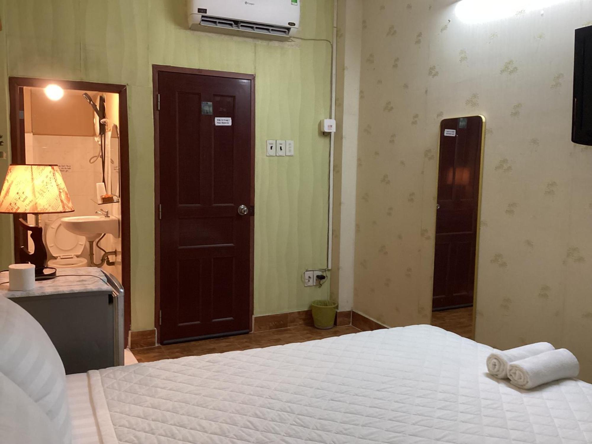 Guest House Uttrang Ciudad Ho Chi Minh  Exterior foto