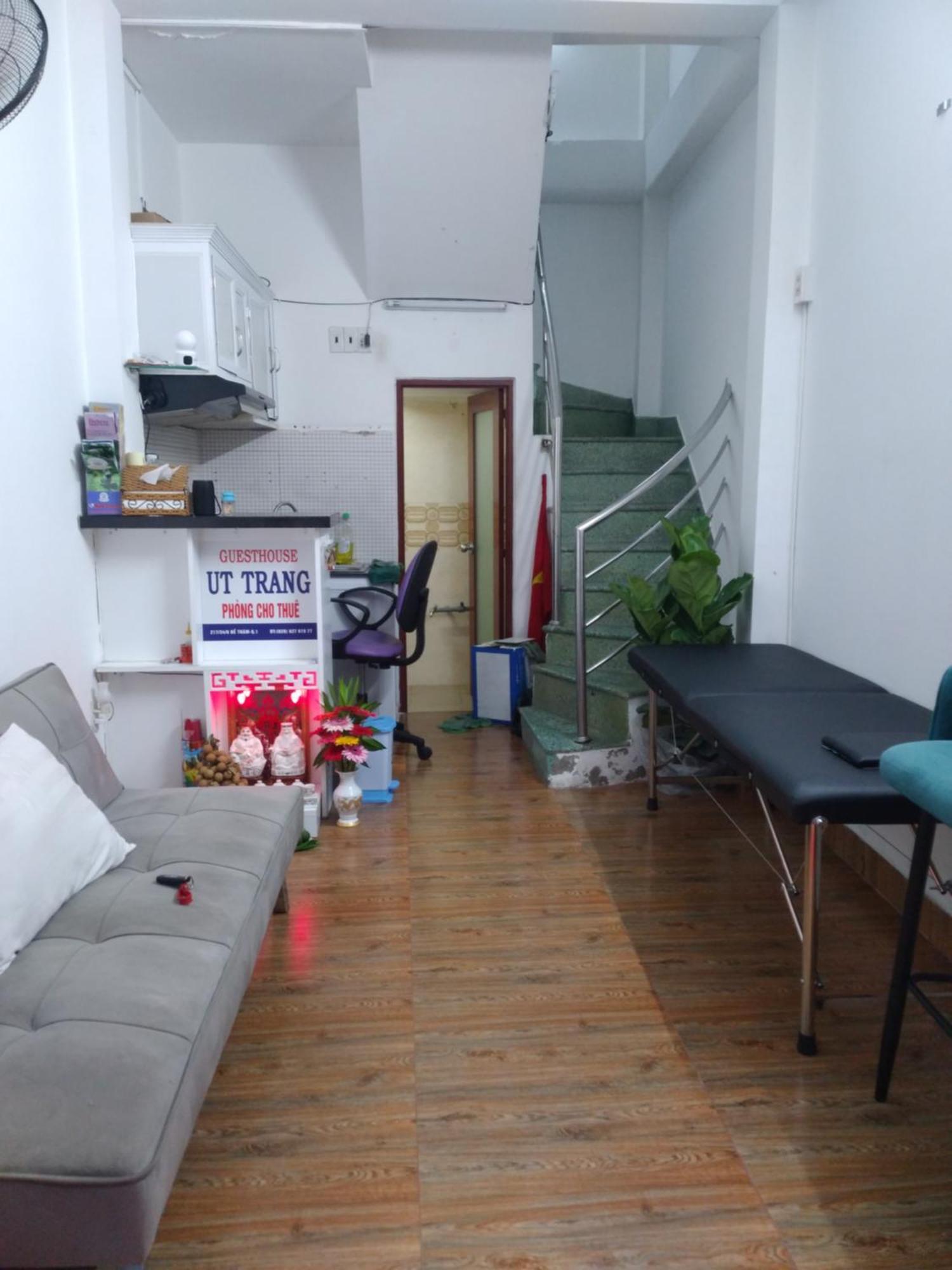 Guest House Uttrang Ciudad Ho Chi Minh  Exterior foto